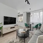 Appartement Zegadlowicza Riverside In By Renters