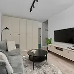 Zegadlowicza Riverside In By Renters Wrocław