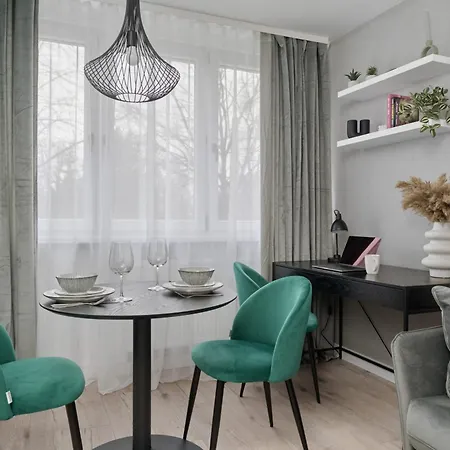 Appartement Zegadlowicza Riverside In By Renters *