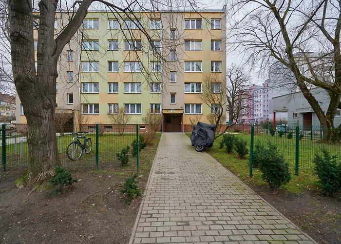 Zegadlowicza Riverside In By Renters